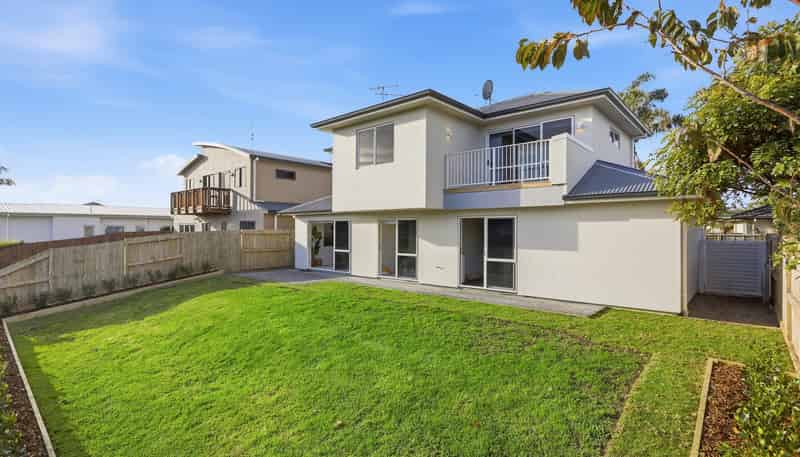 89 Solomon Street, Brookfield
