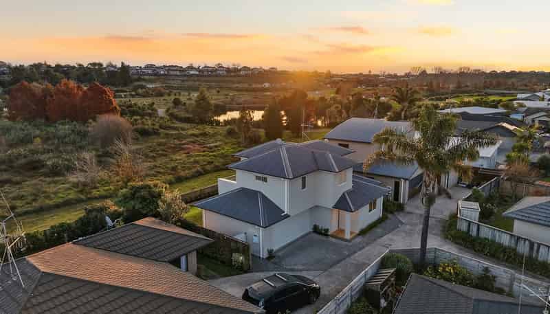 89 Solomon Street, Brookfield