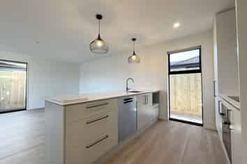 2 Maple Lane, Rolleston