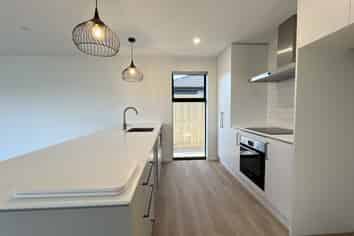 2 Maple Lane, Rolleston