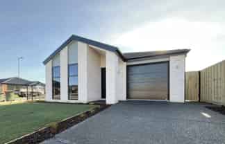2 Maple Lane, Rolleston