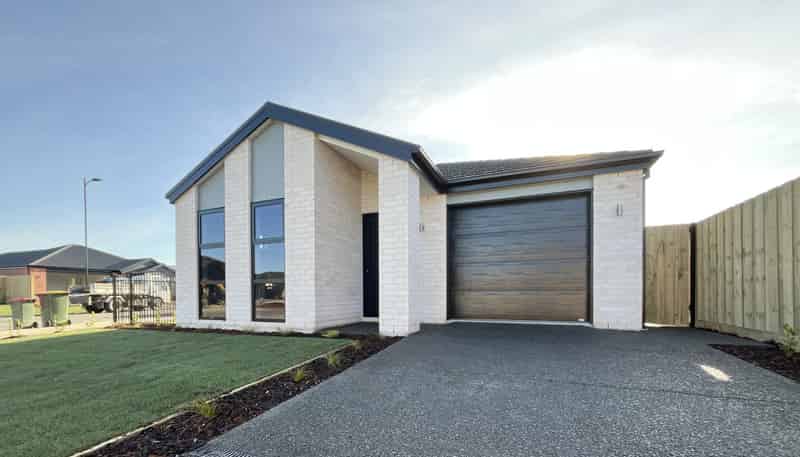 2 Maple Lane, Rolleston