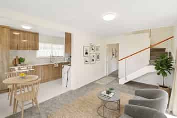 40B Rosella Road, Mangere East