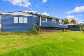 B/21 Kitewao Street, Northcote