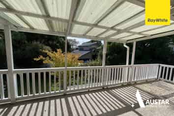 28 Royal View Road, Te Atatu South
