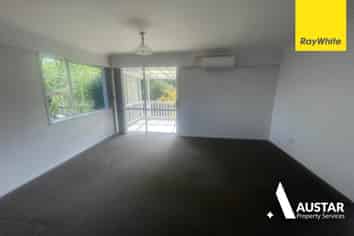 28 Royal View Road, Te Atatu South