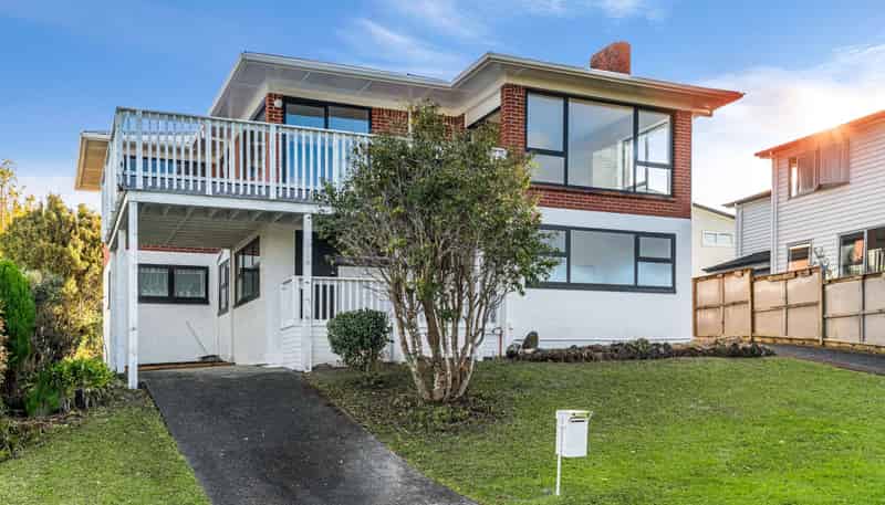 11A Lydia Avenue, Northcote