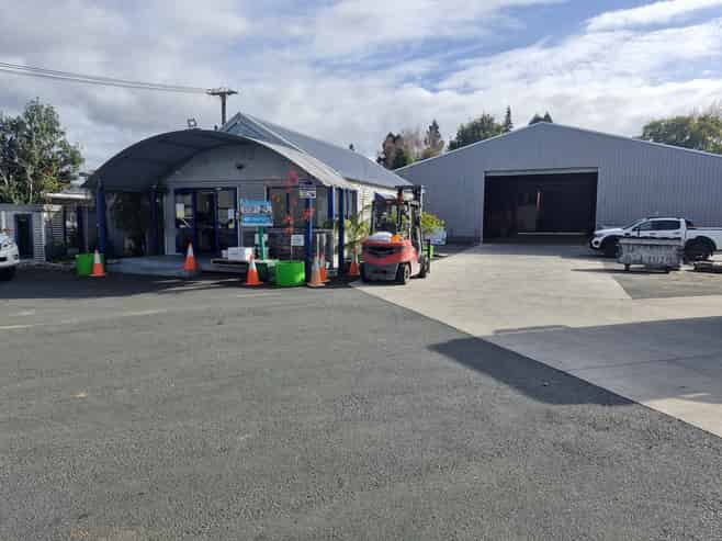 Big Fenced and Secure Yard in Te Rapa
