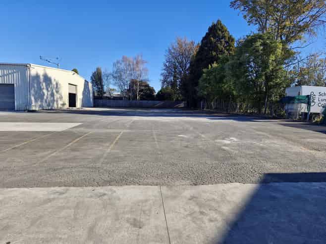 Big Fenced and Secure Yard in Te Rapa