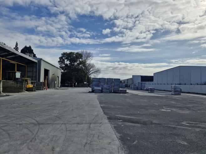 Big Fenced and Secure Yard in Te Rapa
