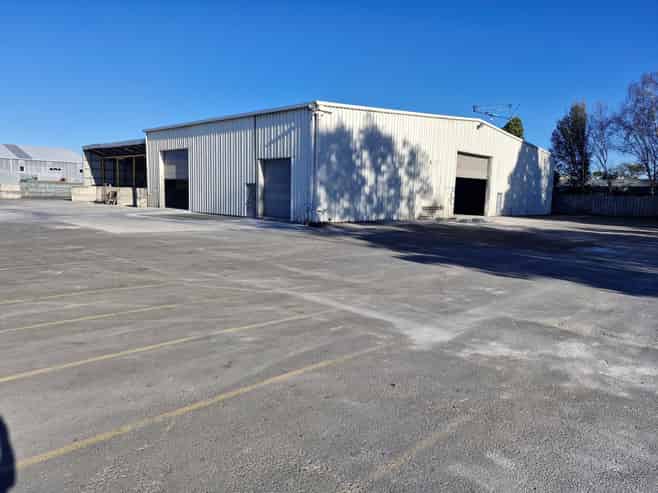 Big Fenced and Secure Yard in Te Rapa