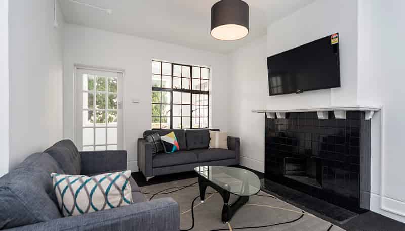 LES/183 Karangahape Road, Auckland Central