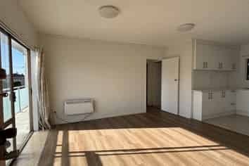 9/762 Beach Rd, Browns Bay