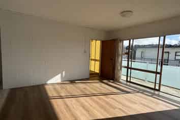 9/762 Beach Rd, Browns Bay