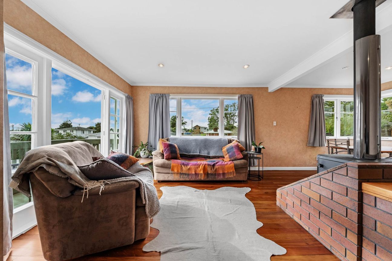 Spacious Family Living with Waitakere Sunsets - Widok 3