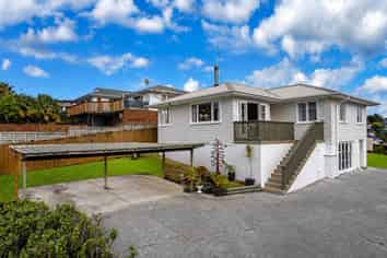 73 Awaroa Road, Sunnyvale