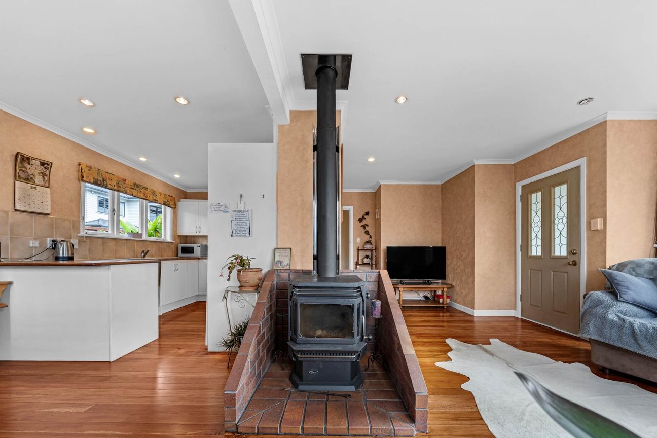 Spacious Family Living with Waitakere Sunsets - Widok 6