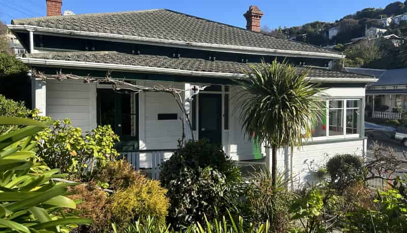 21 Russell Street, Stepneyville