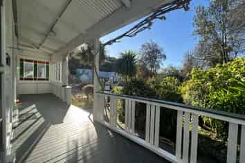 21 Russell Street, Stepneyville