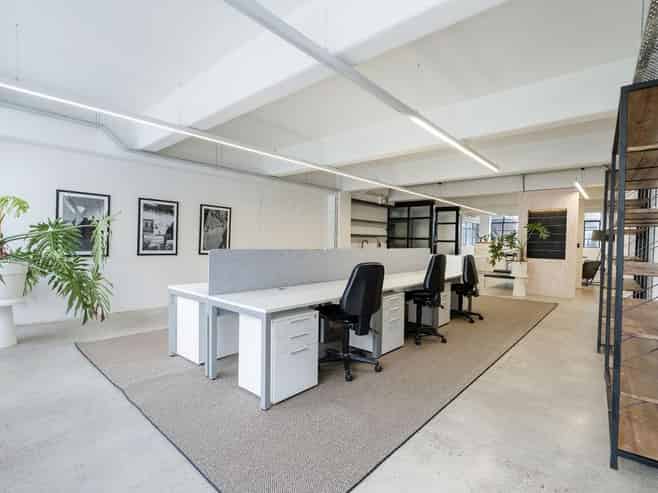 CBRE - Modern CBD Office Suite