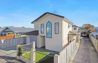 7 The Quadrant, Miramar