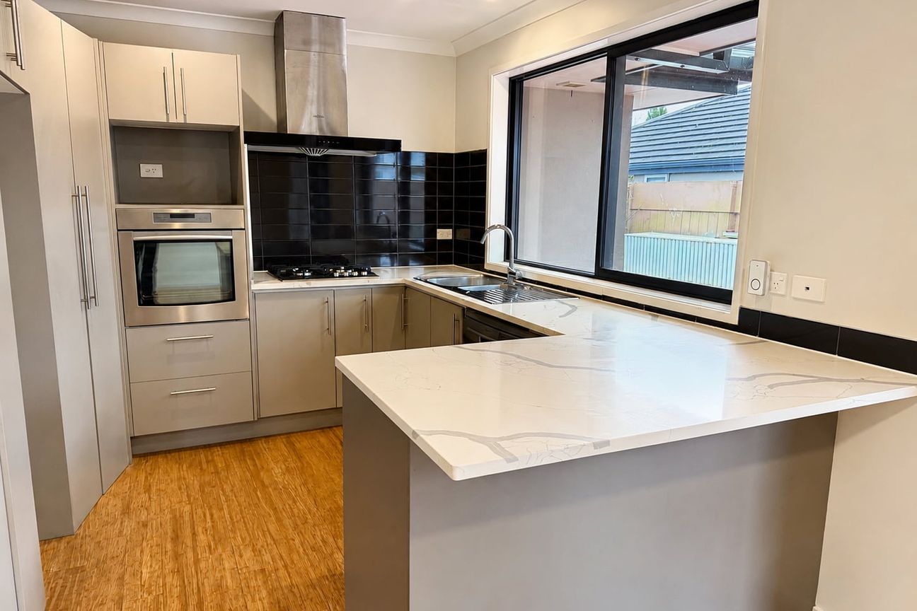 Best Buy in Karaka Harbourside - Altro