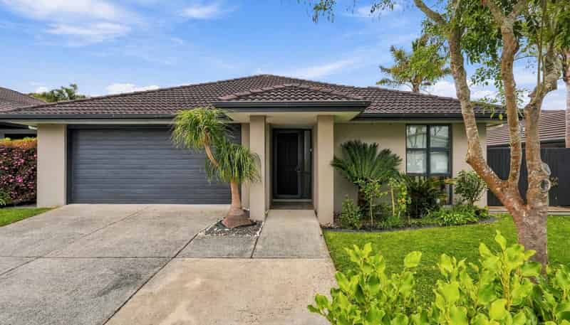 210 Harbourside Drive, Karaka