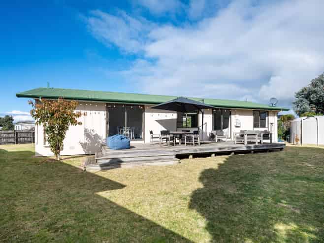 8A Airini Road, Waimarama