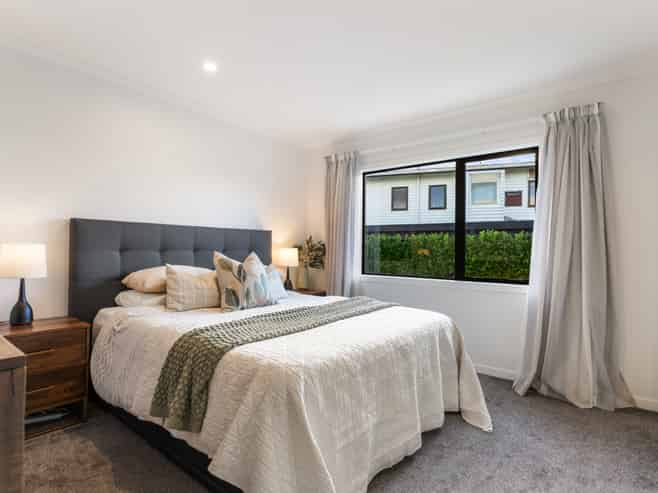 54 Somes Crescent, Newlands