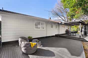 1/3 Aralia Road, Sunnynook