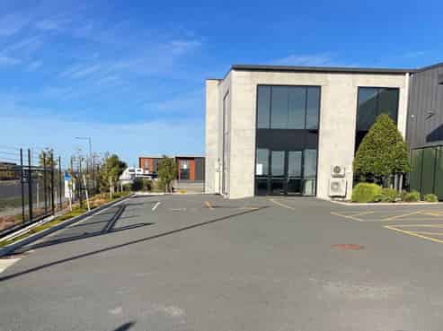 Airport Secure Industrial with Parking