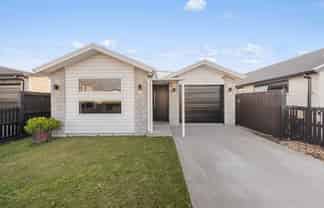 23 Tangaroa Place, Poike