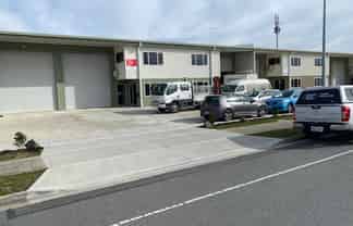 QUALITY INDUSTRIAL UNIT FOR LEASE