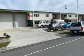 QUALITY INDUSTRIAL UNIT FOR LEASE