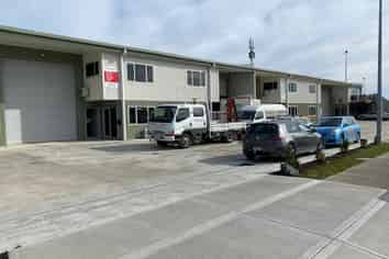 QUALITY INDUSTRIAL UNIT FOR LEASE