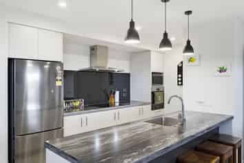 5 John Raven Lane, Woodend