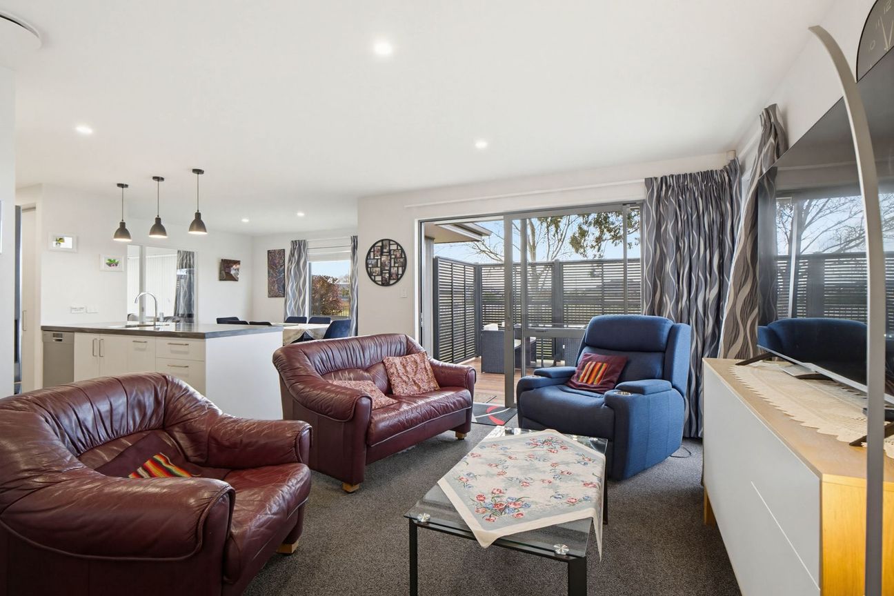 Reserve Views & Exceptional Family Living – pohled 5