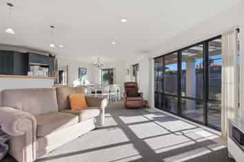 12 Florida Key, Papamoa