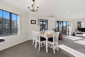 12 Florida Key, Papamoa