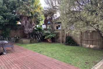 8A Vine Avenue  , Maungatapu