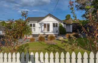 65 Raurimu Avenue, Onerahi