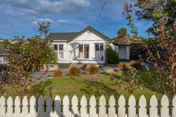 65 Raurimu Avenue, Onerahi