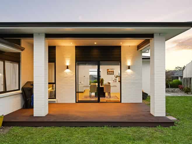 15 Waireka Road, Rototuna North
