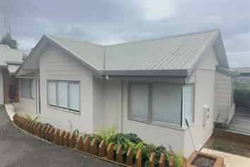 102 Luckens Road, West Harbour