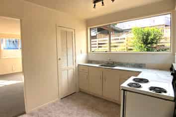 1B Kamara Rd, Glen Eden