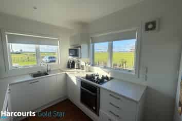 5855 Pekapeka Road, Netherton