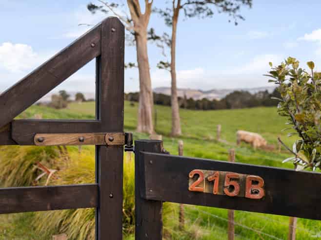 215B Bald Hill Road, Waiuku