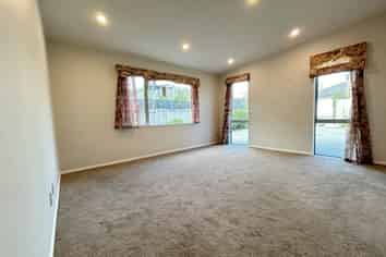 16 Timberland Drive, Silverdale