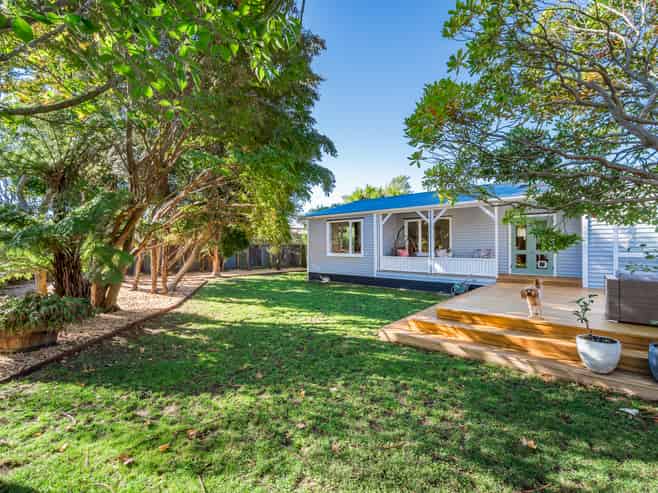 16 Wairere Grove, Paraparaumu