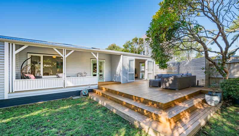 16 Wairere Grove, Paraparaumu